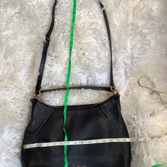 EUC Micheal Kors Black Pebble leather shoulder hand crossbody bag hobo - Picture 10 of 11